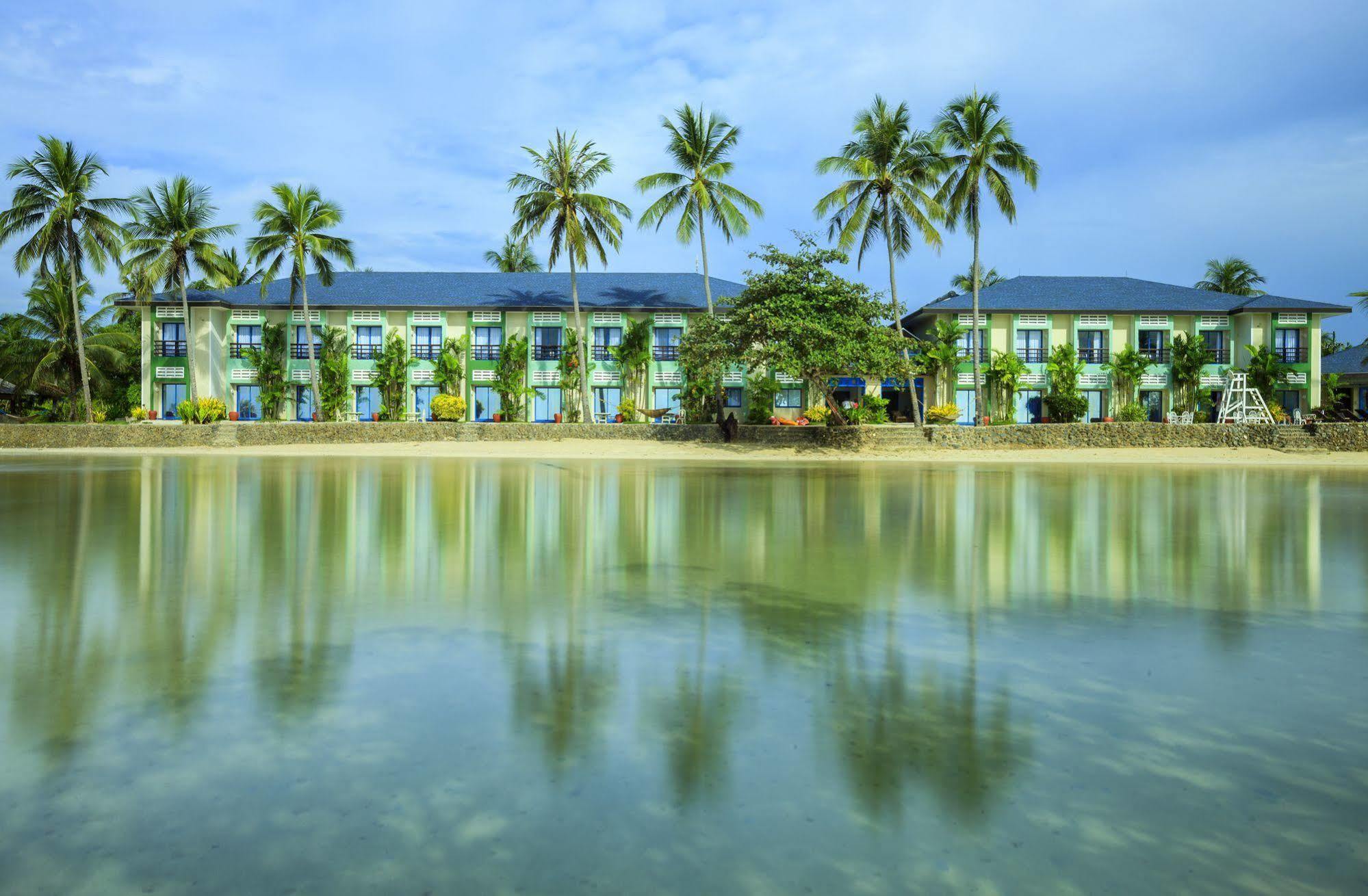Microtel By Wyndham Puerto Princesa Buitenkant foto